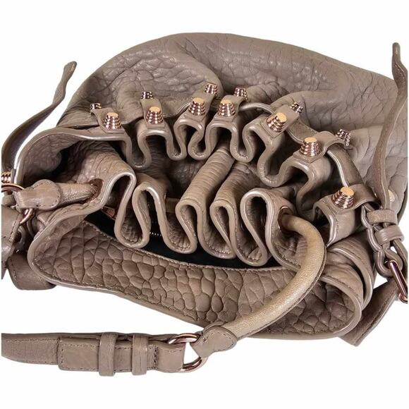 Alexander Wang Diego Studded Leather Bucket Bag RARE Latte - Picture 4 of 9